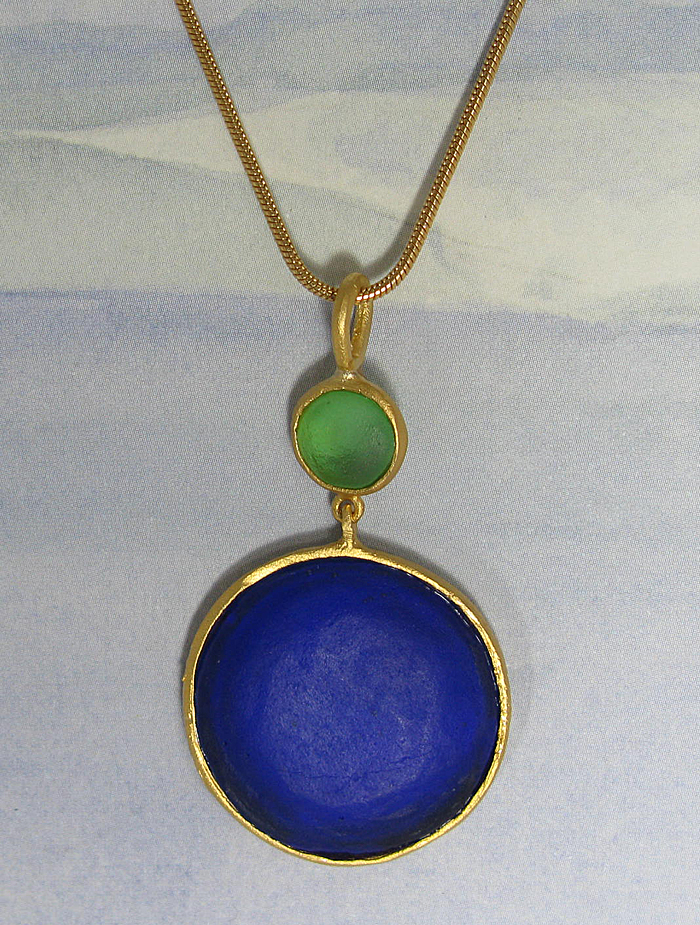 Round Cast Glass Necklace in Peridot-Cobalt